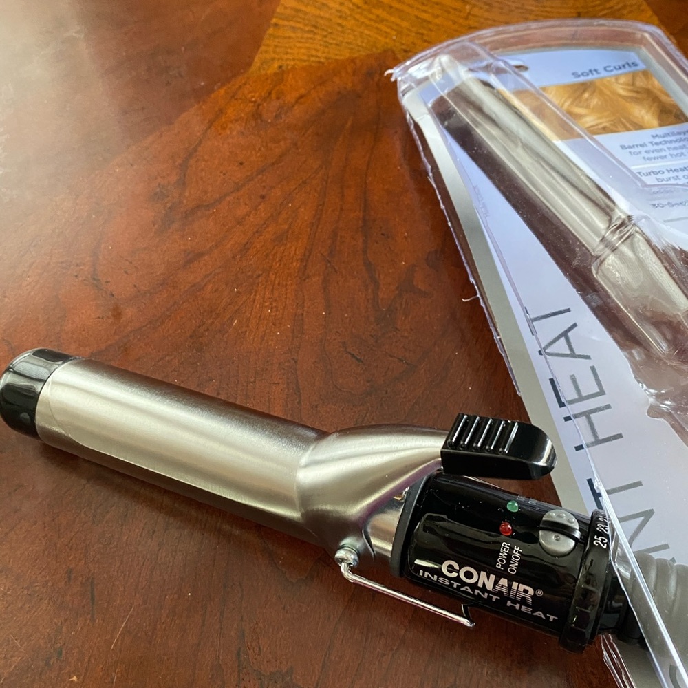 Con air curling iron
